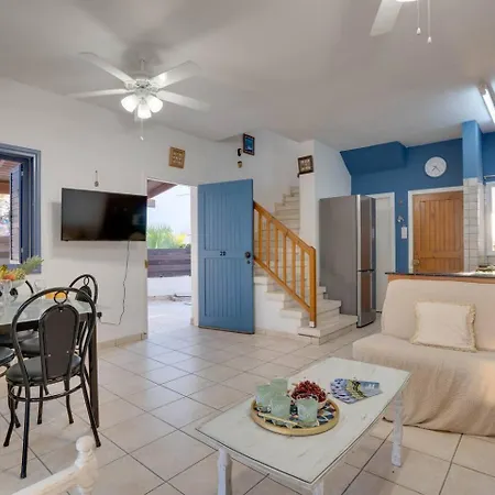 Ammos 20 Side Seaview לרנקה