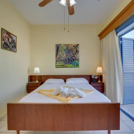 Ammos 20 Side Seaview * Ларнака