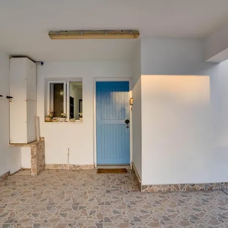 Ammos 20 Side Seaview לרנקה