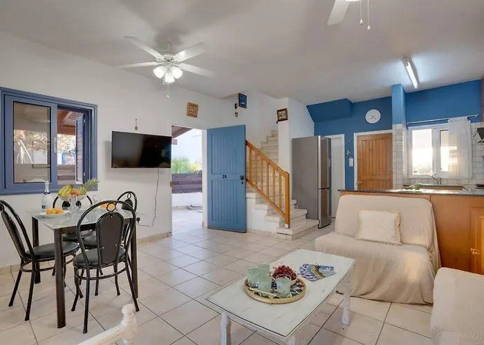 Ammos 20 Side Seaview לרנקה