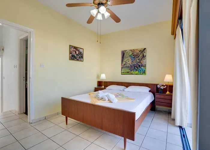 Ammos 20 Side Seaview